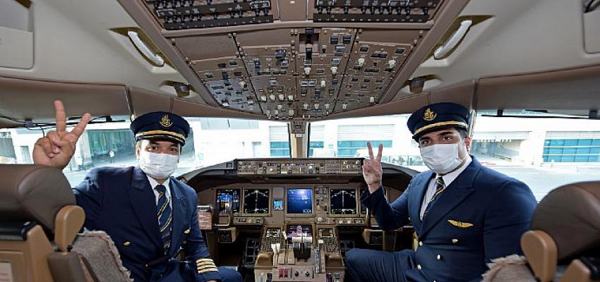 Her Vakit, Her Şeyden Evvel Güvenlik: Emirates, Tüm Müşteri Temas Noktalarında Büsbütün Aşılanmış Ön Saftaki Takımlarıyla Hizmet Verdiği Birinci Uçuşunu Gerçekleştirdi