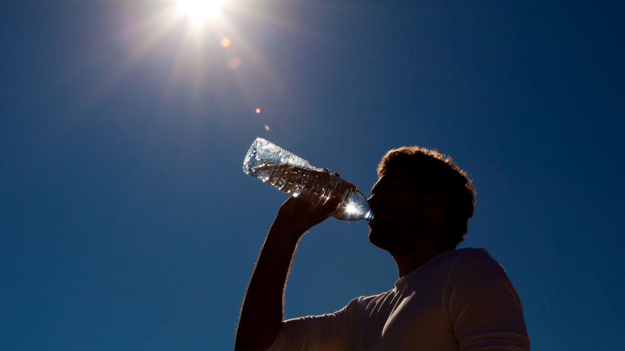 Sıcak yaz günlerinde su tüketimine dikkat