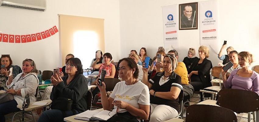 Antalya Büyükşehir’den ‘Ürün Fotoğrafçılığı’ eğitimleri