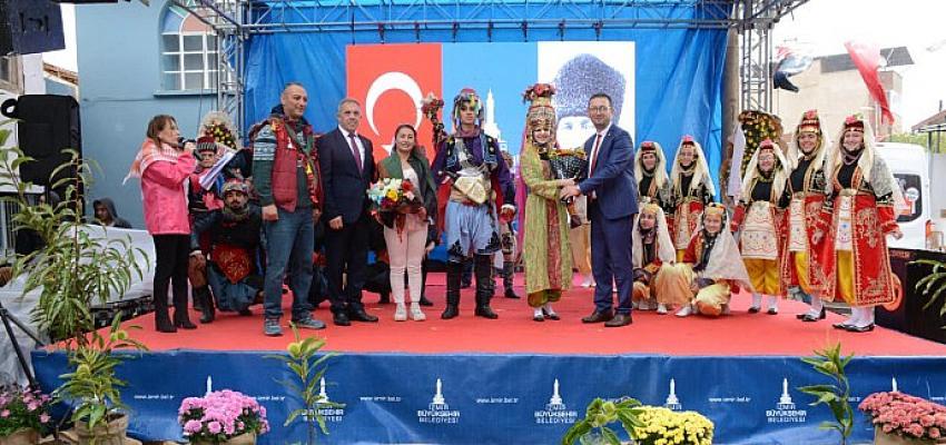 Beydağ’da Çomaklar Mahallesi 3. Kestane Festivali Coşkusu