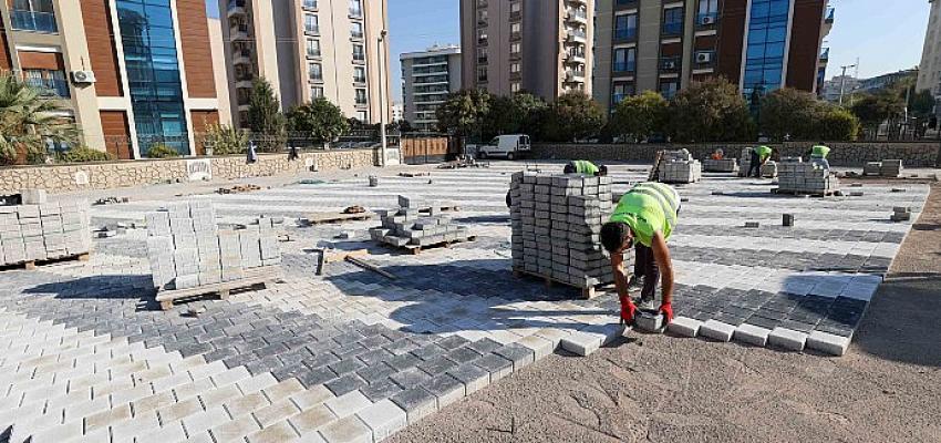 Buca’da aralıksız Fen İşleri mesaisi: Yol ve otopark çalışmaları kesintisiz sürüyor