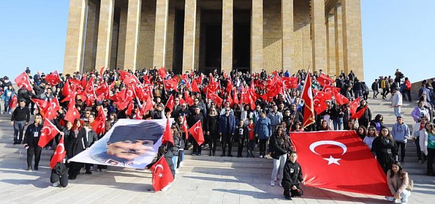 Efes Selçuklu Gençler Anıtkabir’de