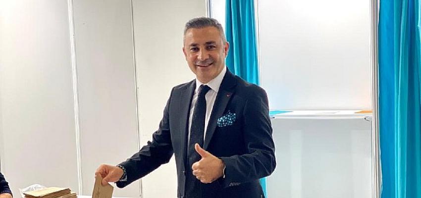 Hakan Akdoğan, İTO’da rekor oyla seçimi kazandı