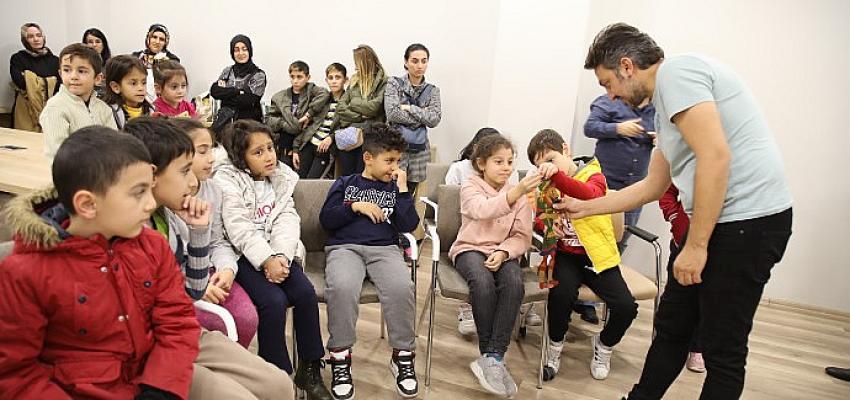 İstanbul Şehir Tiyatroları, Kütüphanelerde Çocukları Karagöz Ve Kukla İle Buluşturdu