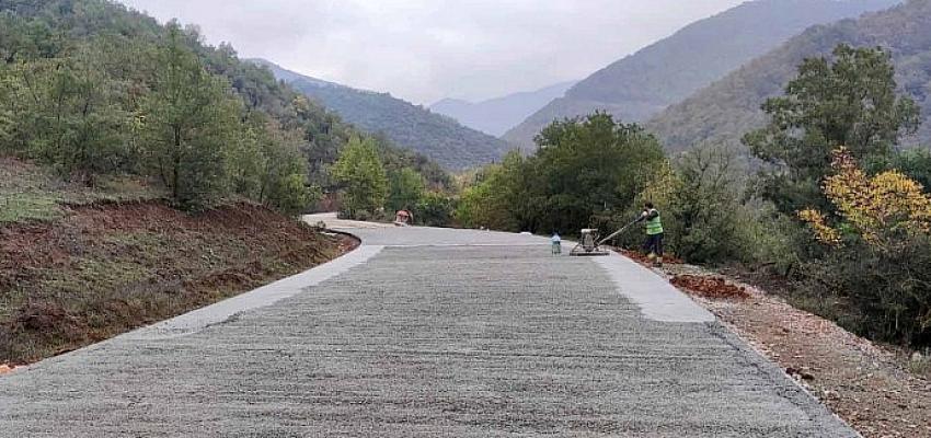 Karamürsel Avcıköy – Tahtalı – Fulacık ortasına beton yol