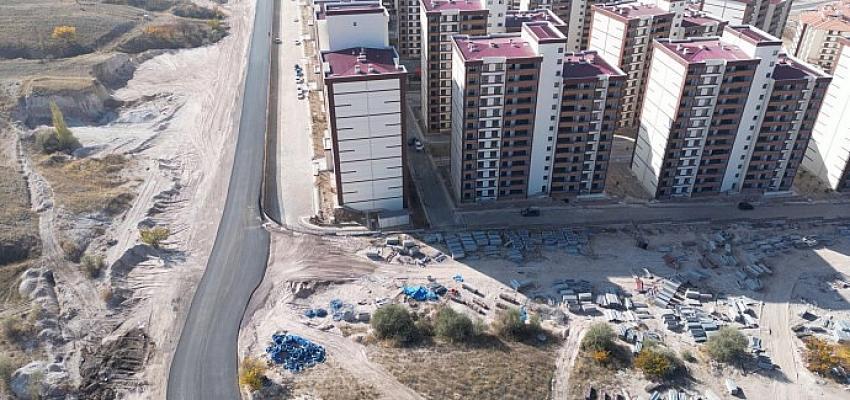 Nevşehir Toki 1410 Konut İle Terminal Arasındaki Yol Sıcak Asfalt Oluyor