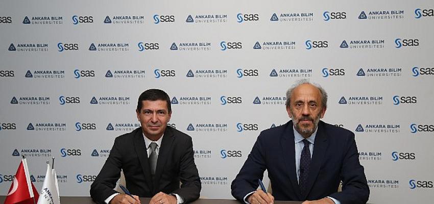 SAS ve Ankara Bilim Üniversitesi’nden 13 Özel Sertifika Programı