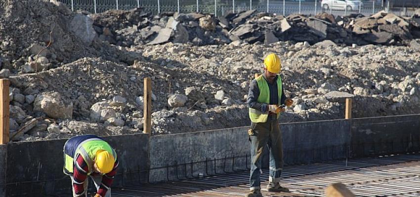 Ulusal İrade Meydanı’nda çalışmalar Hız kesmeden devam ediyor