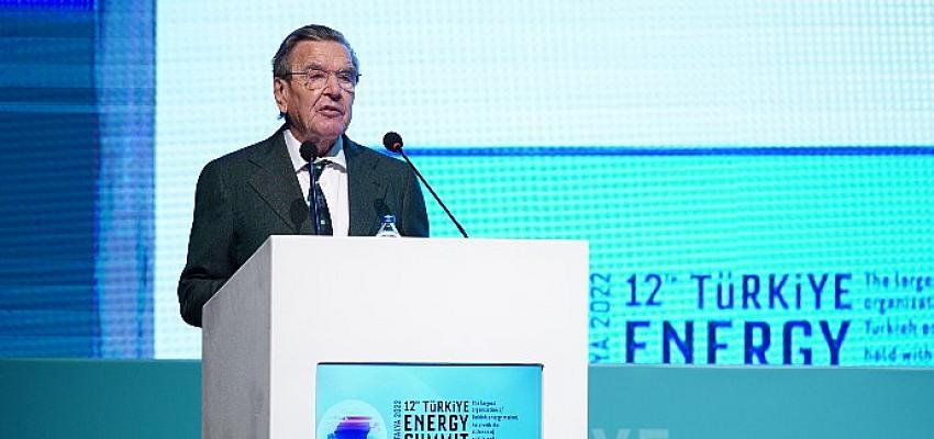 12. Türkiye Enerji Zirvesi’ne Katılan Almanya Eski Başbakanı Gerhard Schröder, “Enerji fiyatlarına fren şart” dedi