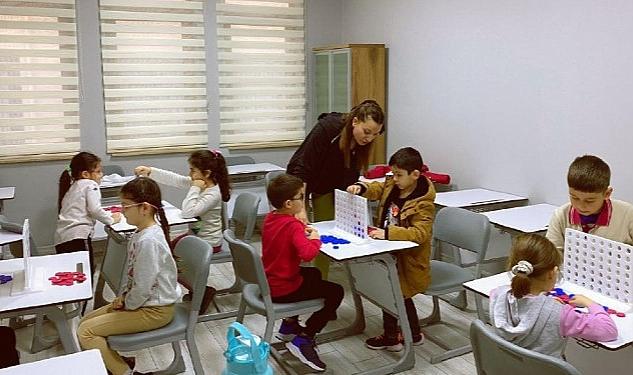 Edremit Belediyesi’nden Çocuklara Zeka Oyunları