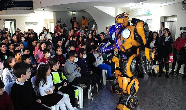 Geleceğin Mucitlerine Robot Show