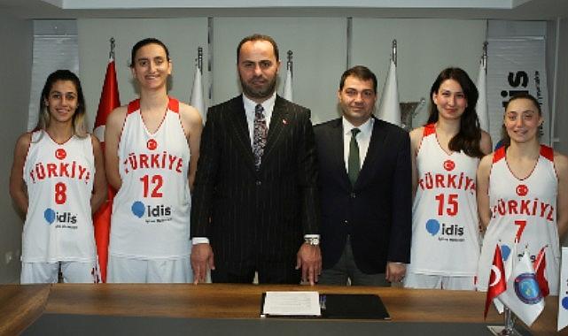 İdis İşitme Merkezleri, İşitme Engelliler Kadın Basketbol Milli Takımı’nın yanında