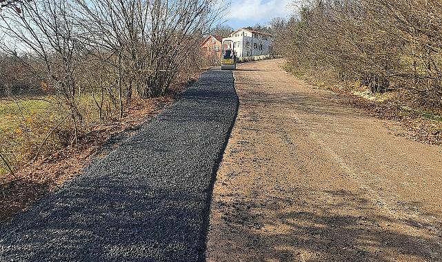 İzmit’in Kırsal Mahallelerinde Üstyapı Çalışmaları Yapılıyor