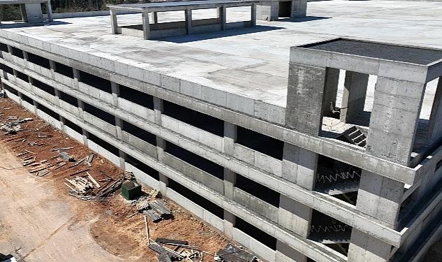 Akdeniz Üniversitesi Katlı Otoparkı’nda Betonarme İmalatı Tamamlandı