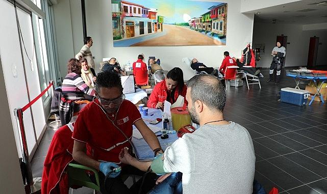 Antalya Büyükşehir’den depremzedeler için kan bağışı kampanyası