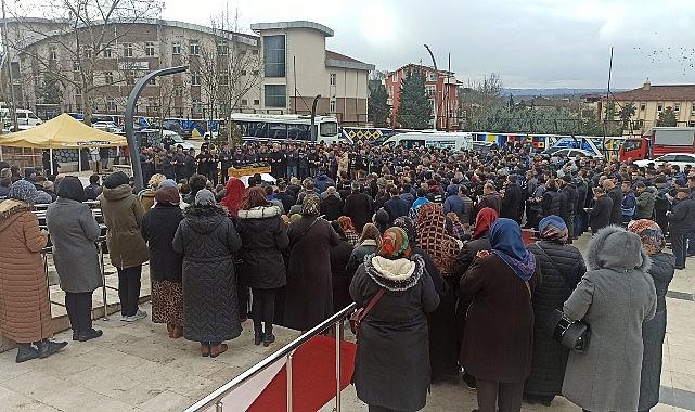 Belediye personeli gözyaşları arasında toprağa verildi