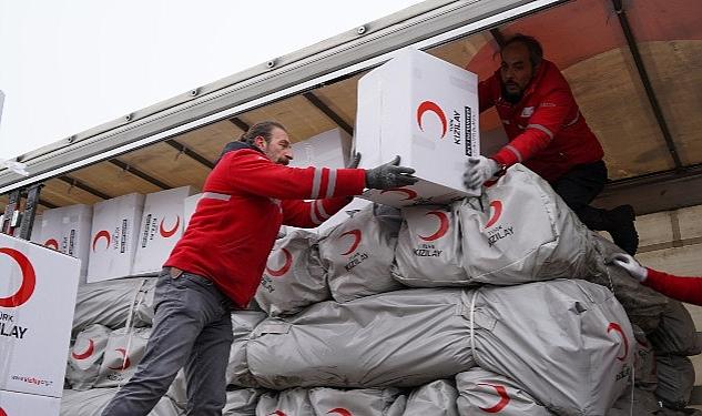 Kızılay depremzedelere destek olmak için tüm ekiplerini seferber etti