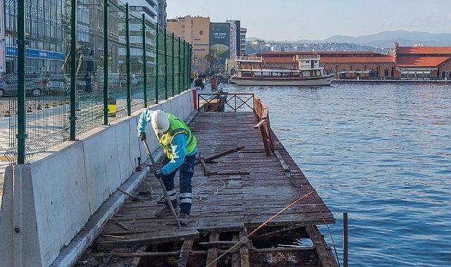 Konak’taki çürüyen seyir terasları sökülüyor