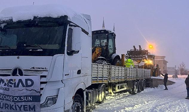 MÜSİAD’dan afet bölgesine iş makinesi ve temel ihtiyaç maddesi yardımı