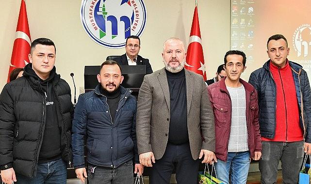 Mustafakemalpaşa Belediyesi ”Ayın Vatandaşı”nı Seçti