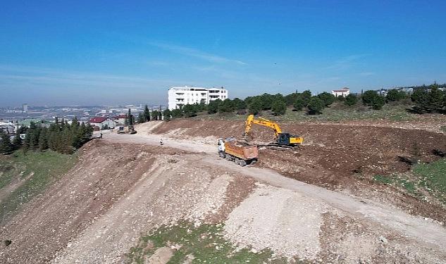 Dilovası Devlet Hastanesi’ne ulaşımı sağlayacak viyadüğün ayaklarına başlandı