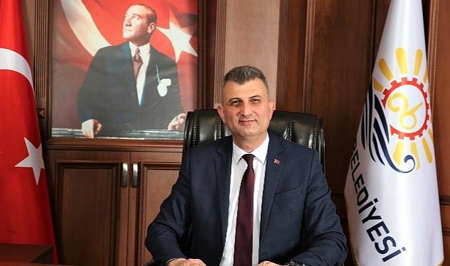 Gölcük Belediye Başkanı Ali Yıldırım Sezer, “Berat Kandilimiz Mübarek Olsun”