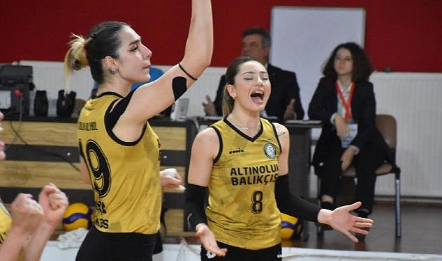 Altınolukspor Sultanlar Ligi Yolunda