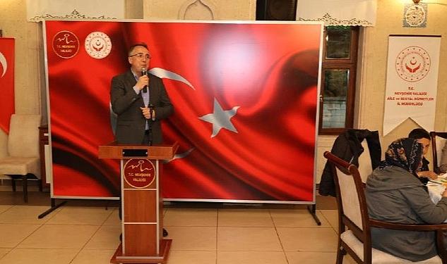 Nevşehir Belediye Başkanı Dr. Mehmet Savran, Dünya Yetimler Günü münasebetiyle Nevşehir Valiliği tarafından düzenlenen iftar yemeği programına katıldı