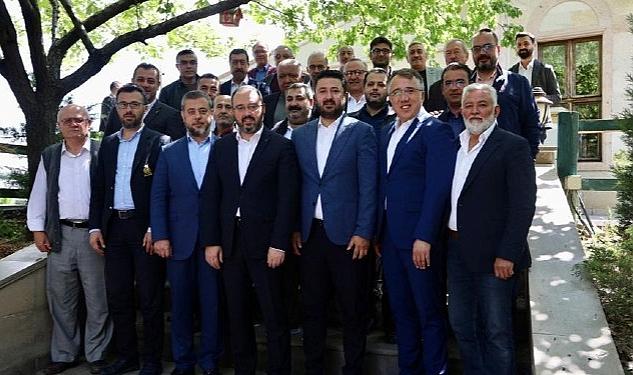 Ak Parti Heyeti, Muhtarlarla Bir Araya Geldi