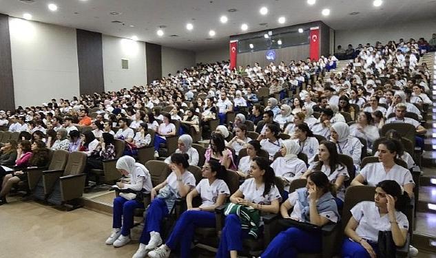 EÜ’de “Zihnin Esareti: Davranışsal Bağımlılık ve Mücadeleye Genel Bakış” konferansı