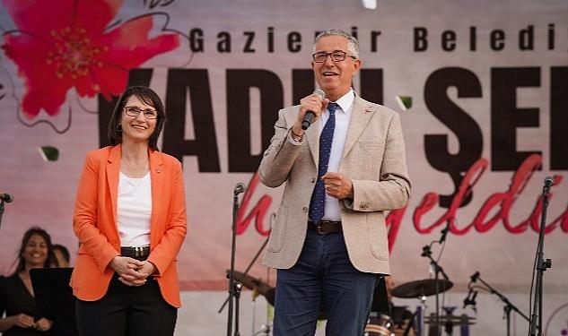 Gaziemirli kadınlar, Kadın Şenliği’yle baharı karşıladı