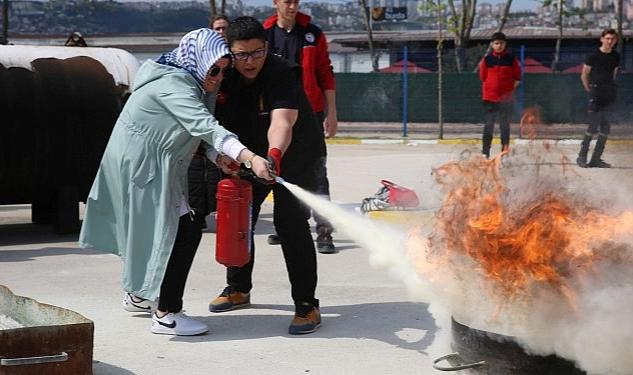 USTAM Kocaeli’de servis şoförü eğitimi